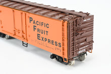 Load image into Gallery viewer, HO Brass CIL - Challenger Imports PFE - Pacific Fruit Express R-40-28 Ice Refrigerator Car FP #11714
