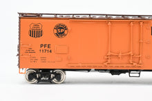 Load image into Gallery viewer, HO Brass CIL - Challenger Imports PFE - Pacific Fruit Express R-40-28 Ice Refrigerator Car FP #11714
