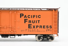 Load image into Gallery viewer, HO Brass CIL - Challenger Imports PFE - Pacific Fruit Express R-40-28 Ice Refrigerator Car FP #11714

