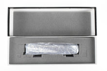 Load image into Gallery viewer, HO Brass PSC - Precision Scale Co. GN – Great Northern HW Chair Car No. 646 FP Replacement Box
