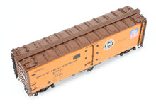 Load image into Gallery viewer, HO Brass CIL - Challenger Imports PFE - Pacific Fruit Express R-40-23 Steel Refrigerator Car FP #7811
