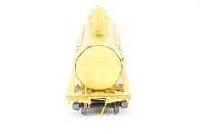 Load image into Gallery viewer, HO Brass Sunset Models PRR - Pennsylvania Railroad Class TM8 Triple Dome Tank Car
