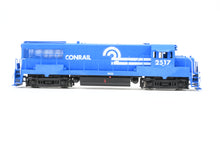 Load image into Gallery viewer, HO Brass Oriental Limited CR - Conrail GE U25B 2500 HP Low Hood (Intermediate) CP No. 2517
