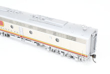 Load image into Gallery viewer, HO Brass Oriental Limited ATSF - Santa Fe EMD E8Am/Bm 2250 HP Factory Plated and Painted #82L/82A
