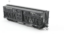 Load image into Gallery viewer, HOn3 Blackstone Models D&amp;RGW - Denver &amp; Rio Grande Western 30&#39; Stock Car No. 5678
