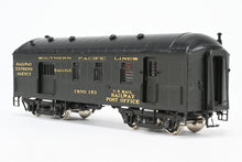 Load image into Gallery viewer, HO Brass PSC - Precision Scale Co. SP/T&amp;NO - Texas &amp; New Orleans Harriman CS 40&#39; Baggage/RPO Class 40-BP-15 FP T&amp;NO #193
