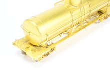 Load image into Gallery viewer, HO Brass OMI - Overland Models, Inc. Various Roads UTLX - Union Tank Lines 10,000 Gallon Tank Car
