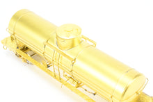 Load image into Gallery viewer, HO Brass OMI - Overland Models, Inc. Various Roads UTLX - Union Tank Lines 10,000 Gallon Tank Car
