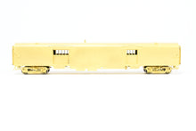 Load image into Gallery viewer, HO Brass A. W. Enterprises GN - Great Northern Streamlined Baggage Car #270-272
