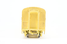 Load image into Gallery viewer, HO Brass A. W. Enterprises GN - Great Northern Streamlined Baggage Car #270-272
