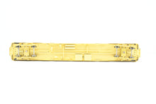 Load image into Gallery viewer, HO Brass A. W. Enterprises GN - Great Northern Streamlined Baggage Car #270-272
