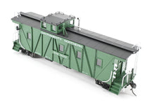 Load image into Gallery viewer, HO NEW Brass NBL - North Bank Line SN - Sacramento Northern Caboose #1632 Square End FP Green
