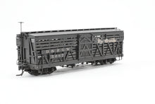 Load image into Gallery viewer, HOn3 Blackstone Models D&amp;RGW - Denver &amp; Rio Grande Western 30&#39; Stock Car Flying Grande No. 5687 Weathered
