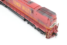 Load image into Gallery viewer, HO Brass Oriental Limited LV - Lehigh Valley C-628 Red Scheme FP and Lightly Weathered No. 640
