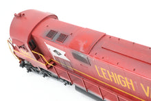 Load image into Gallery viewer, HO Brass Oriental Limited LV - Lehigh Valley C-628 Red Scheme FP and Lightly Weathered No. 640
