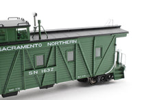 Load image into Gallery viewer, HO NEW Brass NBL - North Bank Line SN - Sacramento Northern Caboose #1632 Square End FP Green
