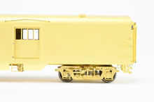 Load image into Gallery viewer, HO Brass A. W. Enterprises GN - Great Northern Streamlined Baggage Car #266-267
