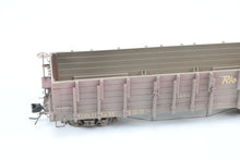 Load image into Gallery viewer, HOn3 Blackstone Models D&amp;RGW - Denver &amp; Rio Grande Western High Side Gondola Flying Grande Herald No. 1258, Weathered
