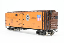 Load image into Gallery viewer, HO Brass CIL - Challenger Imports PFE - Pacific Fruit Express R-40-25 Refrigerator Car FP #2117
