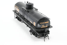 Load image into Gallery viewer, HOn3 Blackstone Models Various Roads UTLX – Union Tank Lines Narrow Frame Tank Car Custom Lettered No. 88006 DAMAGED PARTS
