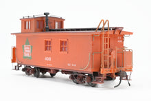 Load image into Gallery viewer, HO TrueLine Trains CV – Central Vermont Wood Offset Cupola Caboose Factory Finished No. 4001 w/ Light Weathering REBOXX
