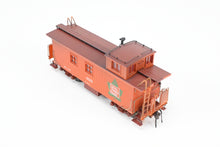 Load image into Gallery viewer, HO TrueLine Trains CV – Central Vermont Wood Offset Cupola Caboose Factory Finished No. 4001 w/ Light Weathering REBOXX
