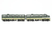 Load image into Gallery viewer, HO Brass Oriental Limited NP - Northern Pacific EMD F9A/F9B Set 1750 HP F/P Passenger Scheme
