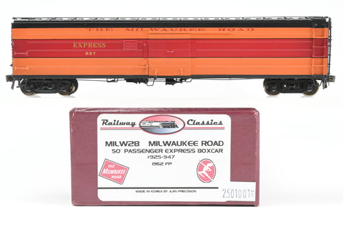 HO Brass CON Railway Classics MILW - Milwaukee Road 50' Passenger Express Boxcar Factory Painted #937