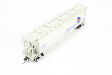 Load image into Gallery viewer, HO Brass OMI - Overland Models, Inc. WAB - Wabash Cylindrical Covered Hopper HC-60 CP Wabash #32967
