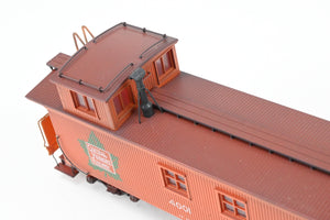 HO TrueLine Trains CV – Central Vermont Wood Offset Cupola Caboose Factory Finished No. 4001 w/ Light Weathering REBOXX