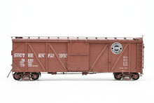 Load image into Gallery viewer, HO Brass CIL - Challenger Imports SP - Southern Pacific Class B-50-15 OB Wood Sheathed w/Hutchins Roof Box Car FP #32240
