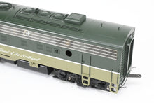 Load image into Gallery viewer, HO Brass Oriental Limited NP - Northern Pacific EMD F9A/F9B Set 1750 HP F/P Passenger Scheme

