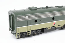 Load image into Gallery viewer, HO Brass Oriental Limited NP - Northern Pacific EMD F9A/F9B Set 1750 HP F/P Passenger Scheme
