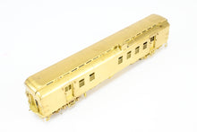 Load image into Gallery viewer, HO Brass Oriental Limited GN - Great Northern HW 60 Foot RPO #25-36
