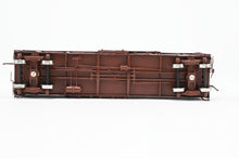 Load image into Gallery viewer, HO Brass CIL - Challenger Imports SP - Southern Pacific Class B-50-15 OB Wood Sheathed w/Hutchins Roof Box Car FP #32240
