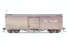 Load image into Gallery viewer, HOn3 Blackstone Models D&amp;RGW - Denver &amp; Rio Grande Western 30&#39; Box Car Flying Grande Herald No. 3426 RENUMBERED &amp; WEATHERED
