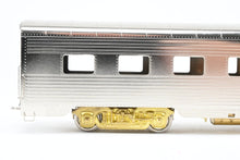 Load image into Gallery viewer, HO Brass Cascade Models AT&amp;SF - Santa Fe ACF Palm Series 11 Bedroom Sleeper With Skirts
