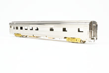 Load image into Gallery viewer, HO Brass Cascade Models AT&amp;SF - Santa Fe Budd Pine Series 10RMT-6DBR Sleeper w/ Skirts
