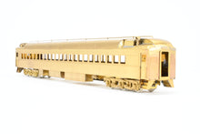 Load image into Gallery viewer, HO Brass Oriental Limited GN - Great Northern Modernized Heavyweight First Class Coach 950-961 1935 Empire Builder
