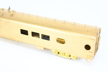 Load image into Gallery viewer, HO Brass Soho MILW - Milwaukee Road #162 Tap-Lounge
