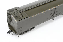 Load image into Gallery viewer, HO Brass CIL - Challenger Imports PFE - Pacific Fruit Express Refrigerator Car Earlier Version w/Wide Fascia Boards FP #557
