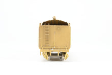 Load image into Gallery viewer, HO Brass NPP - Nickel Plate Products C&amp;NW - Chicago &amp; North Western Class J-4 2-8-4 Tender Only REBOXX
