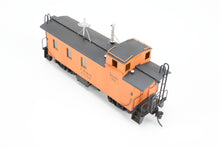 Load image into Gallery viewer, HO Brass Oriental Limited CB&amp;Q - Burlington Route NE-10 Caboose Modernized C/P 13500 MOW Scheme
