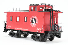 Load image into Gallery viewer, HO Brass CON Beaver Creek GN - Great Northern Wood Caboose X337/X432 Standard Window FP #X432 "Collector's Edition"
