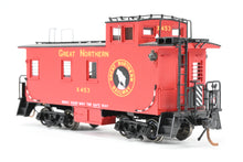 Load image into Gallery viewer, HO Brass CON CIL - Challenger Imports 2235.21 GN - Great Northern 25' Wood Caboose Later Version FP X453  With Added Marker Lights
