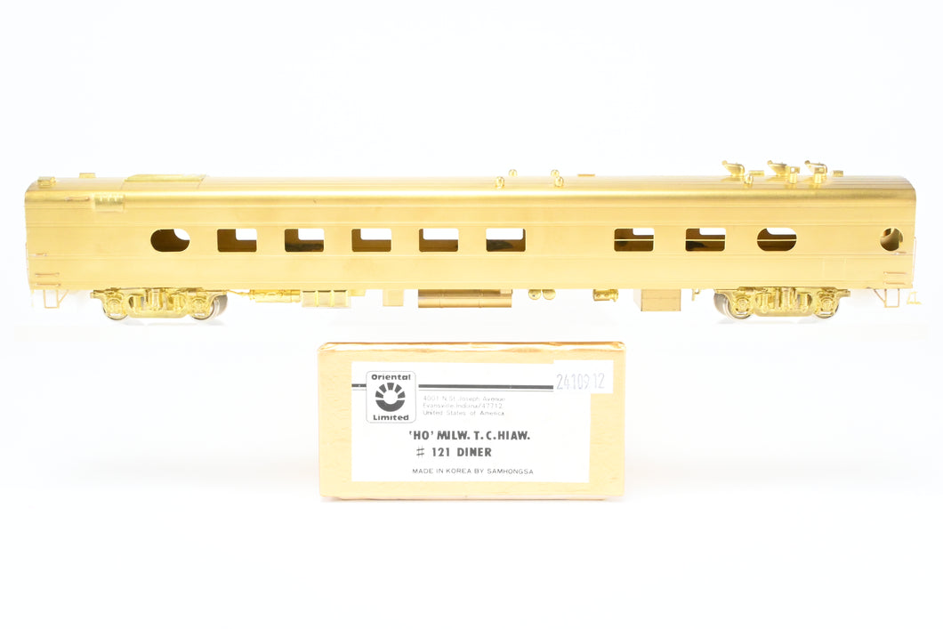 HO Brass Oriental Limited MILW - Milwaukee Road T. C. Hiawatha #121 Diner