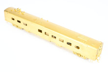 Load image into Gallery viewer, HO Brass Oriental Limited MILW - Milwaukee Road Twin Cities Hiawatha #121 Diner

