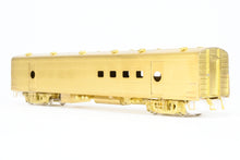 Load image into Gallery viewer, HO Brass Oriental Limited MILW - Milwaukee Road Twin Cities Hiawatha #2152 Mail - Express
