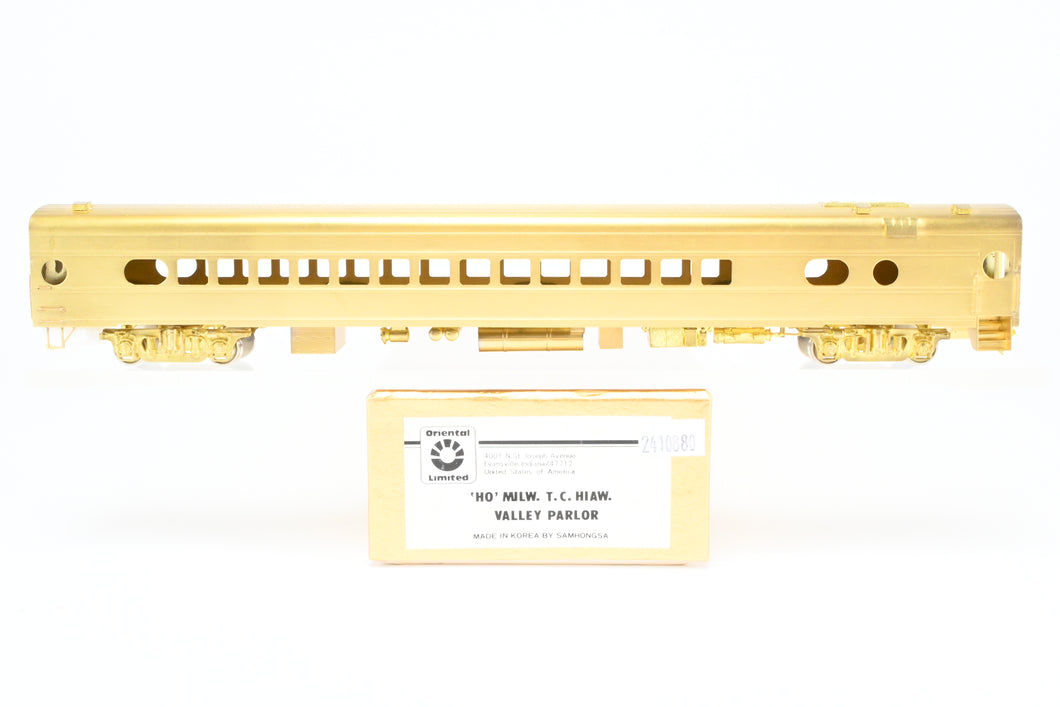 HO Brass Oriental Limited MILW - Milwaukee Road T. C. Hiawatha Valley Parlor Car