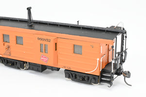HO Brass OMI - Overland Models, Inc. MILW - Milwaukee Road Bay Window Caboose With Straight Trucks CP No. 991852